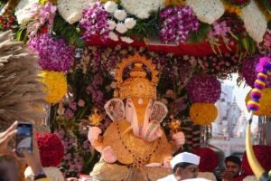 Pune-Dagdusheth-Ganpati-Aagman